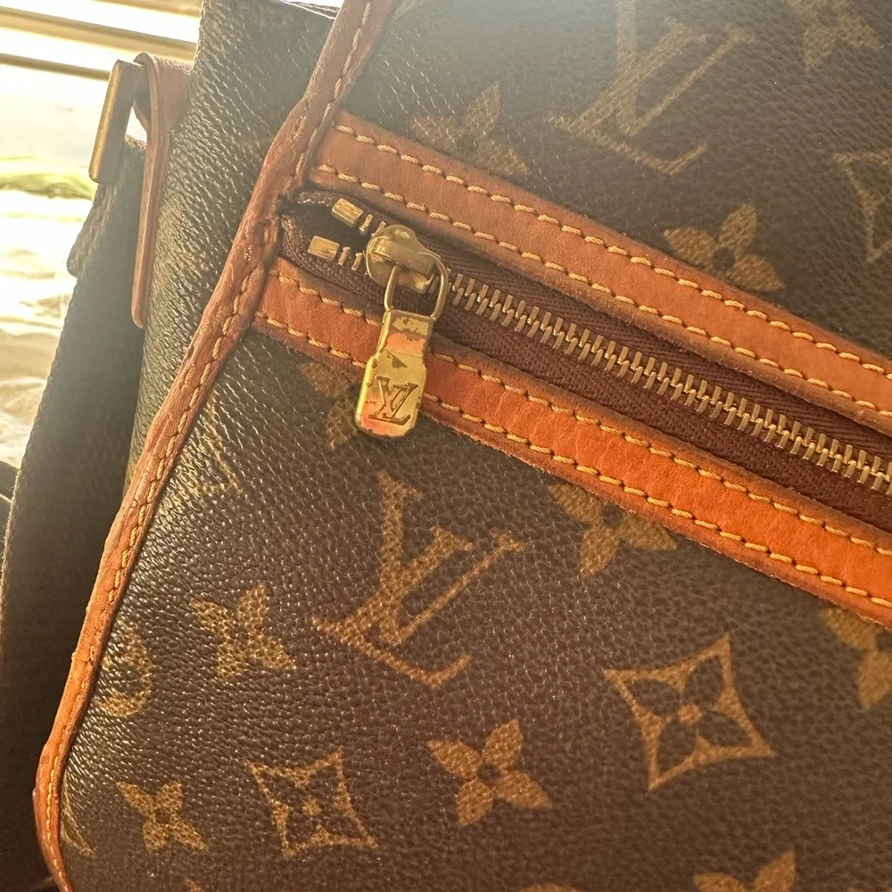 Louis Vuitton bosphore messenger cross body - Picture 3 of 9